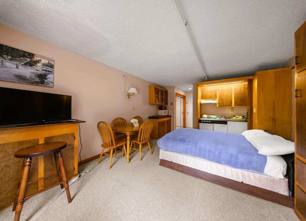 Standard Quadruple Room at Evergreen Valley Inn by Coolvacay