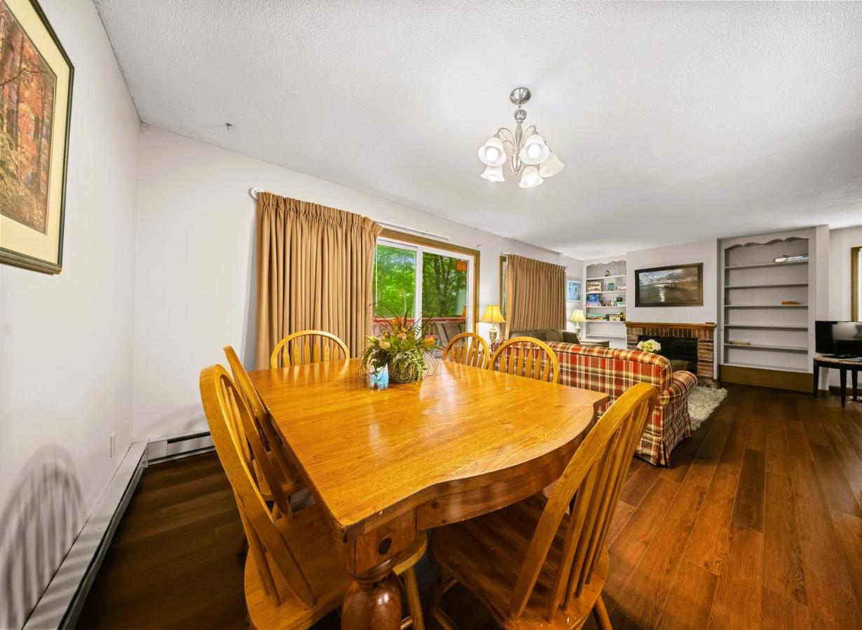 Deluxe Apartment at Evergreen Valley Inn by Coolvacay