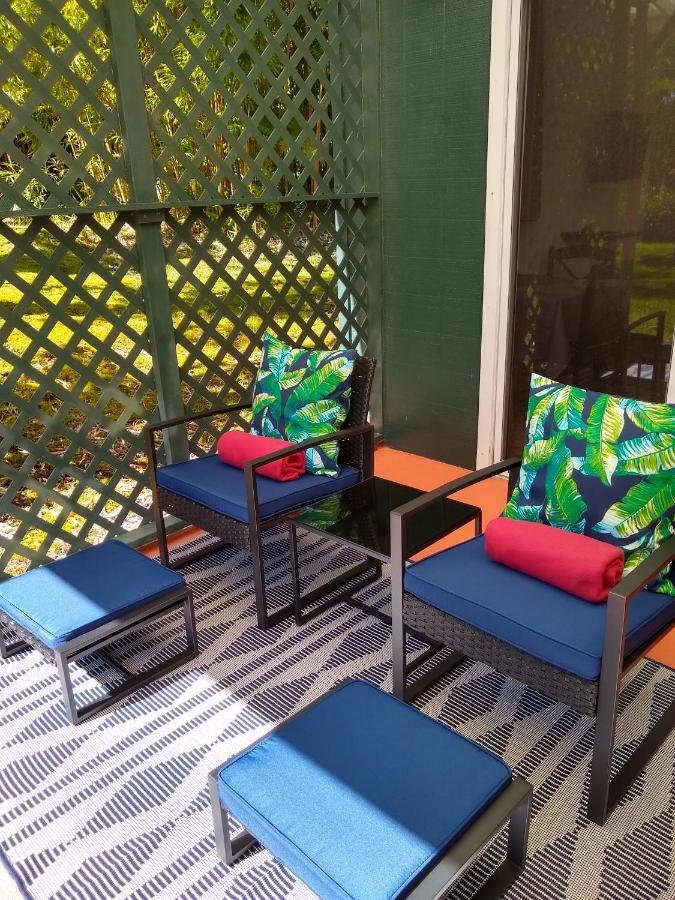 | Hale 'Ohu Bed & Breakfast