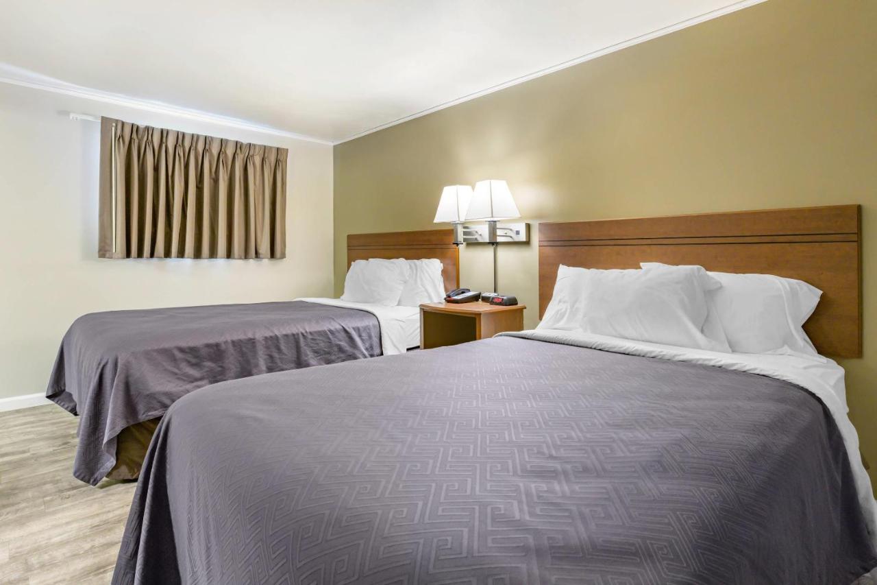 | Econo Lodge Bellefonte I-99