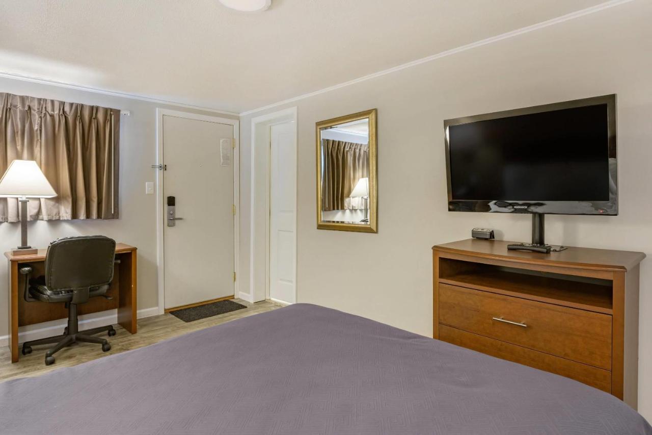 | Econo Lodge Bellefonte I-99