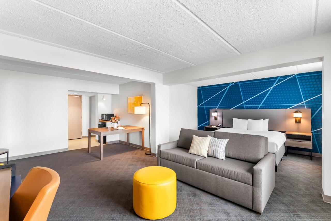 King Suite at Comfort Suites Austin Airport