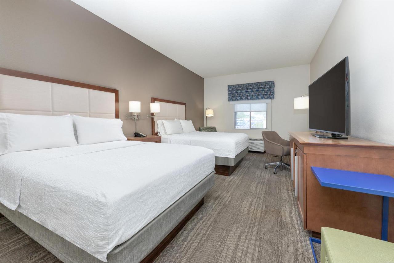 Queen Room with Two Queen Beds - Non-Smoking at Hampton Inn Phoenix-Midtown-Downtown Area