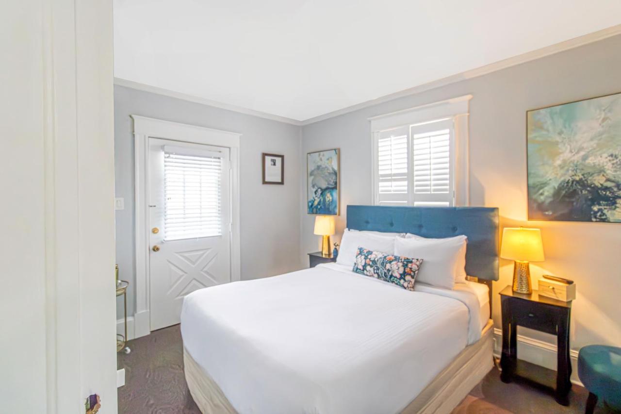 | Hemingway House Bed and Breakfast