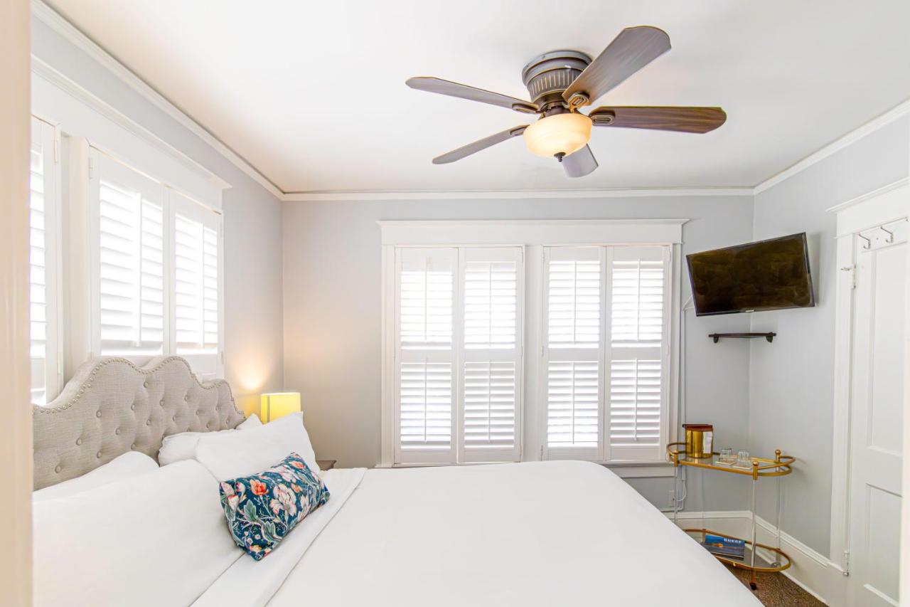 | Hemingway House Bed and Breakfast