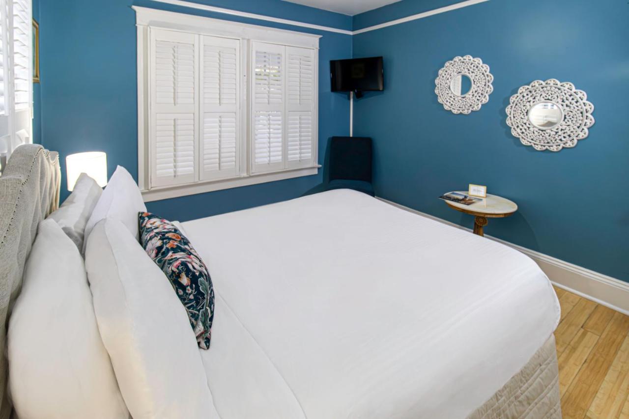 | Hemingway House Bed and Breakfast