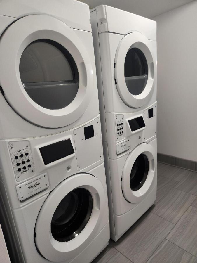 | Four Points by Sheraton Kansas City Airport