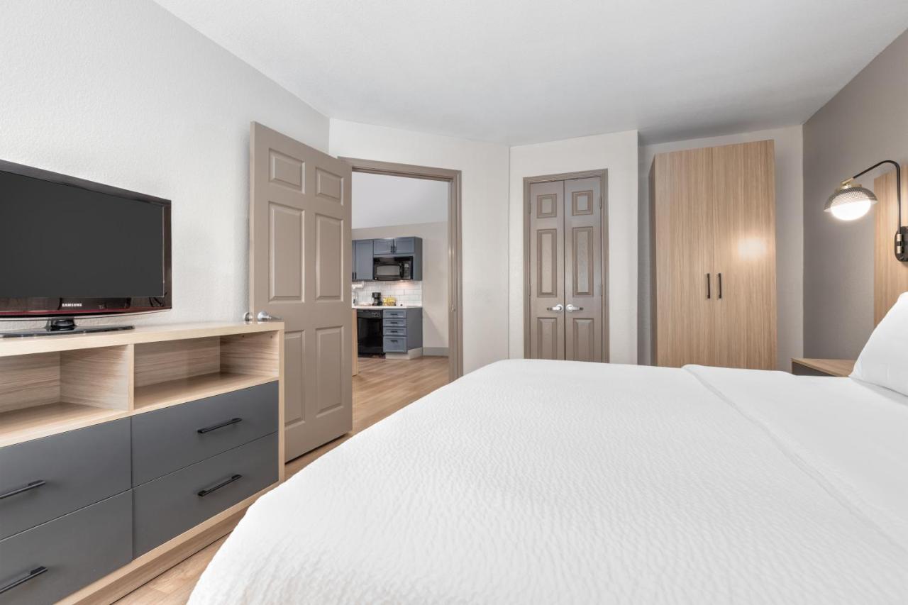 One-Bedroom King Suite at Candlewood Suites Houston (The Woodlands), an IHG Hotel