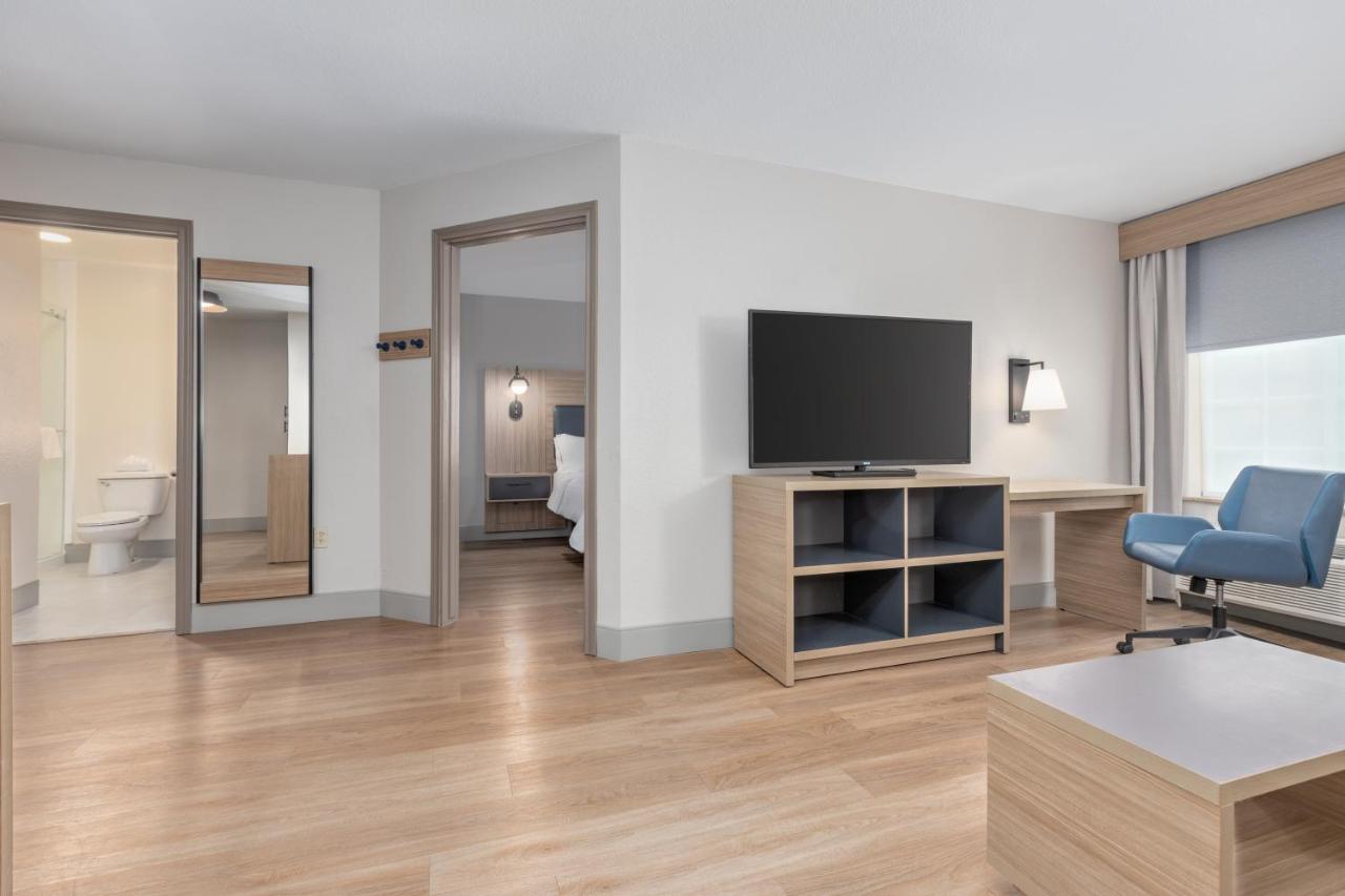 One-Bedroom King Suite at Candlewood Suites Houston (The Woodlands), an IHG Hotel