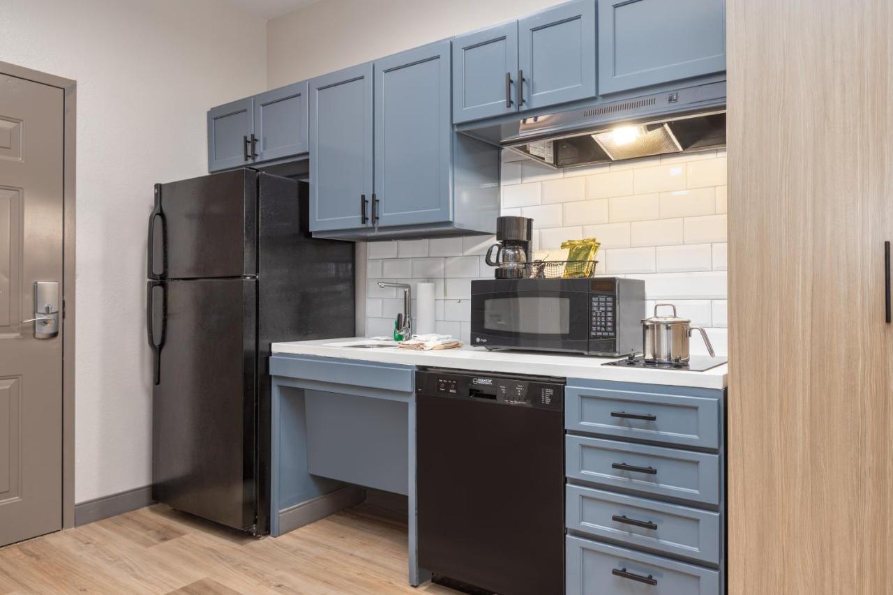 Queen Studio - Disability Access at Candlewood Suites Houston (The Woodlands), an IHG Hotel
