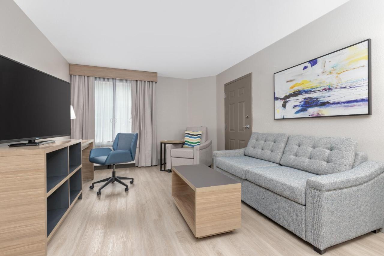 One-Bedroom King Suite at Candlewood Suites Houston (The Woodlands), an IHG Hotel