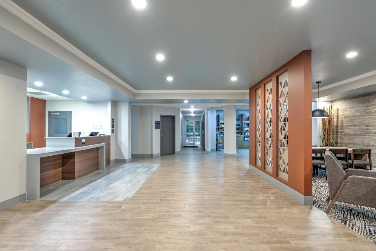 | Candlewood Suites Houston (The Woodlands), an IHG Hotel