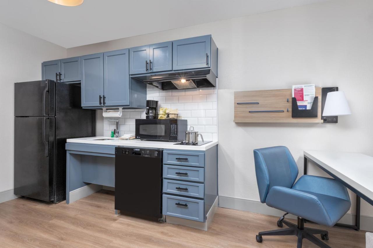 King Studio at Candlewood Suites Houston (The Woodlands), an IHG Hotel