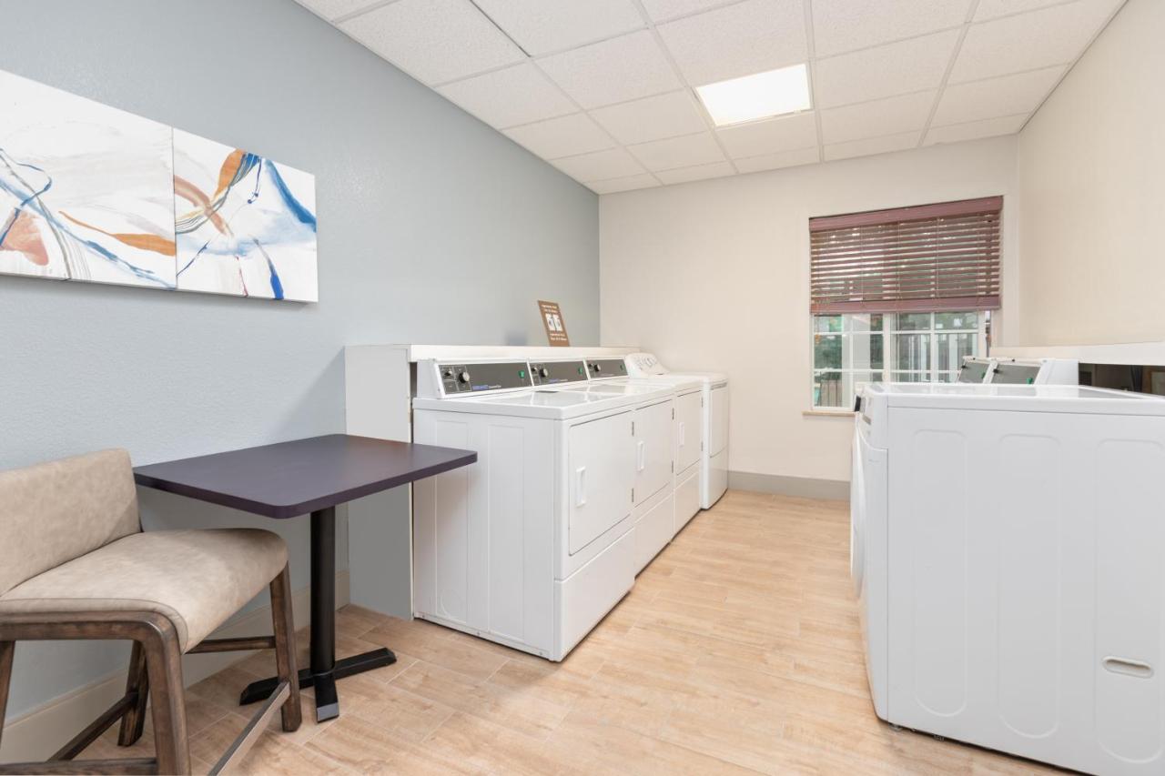 | Candlewood Suites Houston (The Woodlands), an IHG Hotel