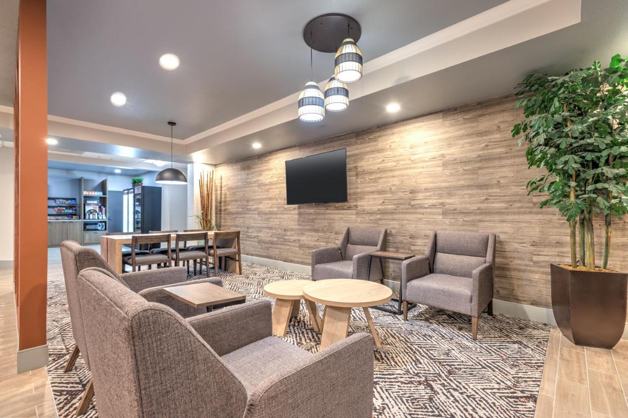 | Candlewood Suites Houston (The Woodlands), an IHG Hotel
