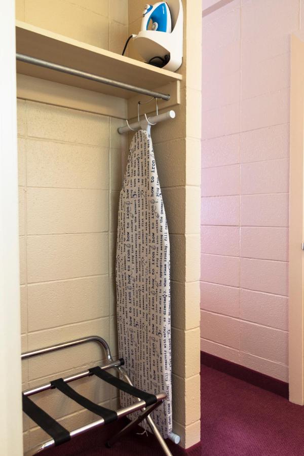 | Finlen Hotel and Motor Inn