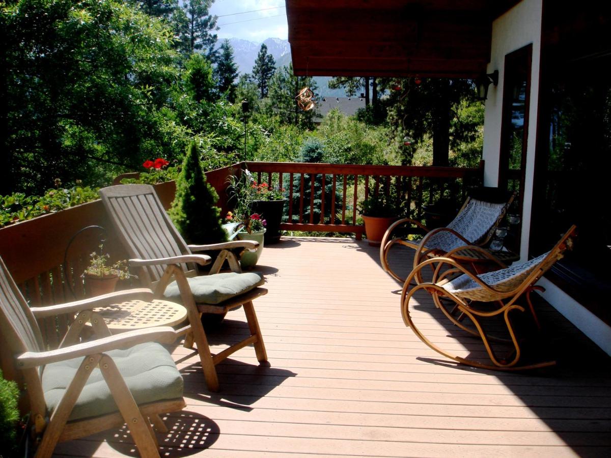  | Fox Den Bed & Breakfast