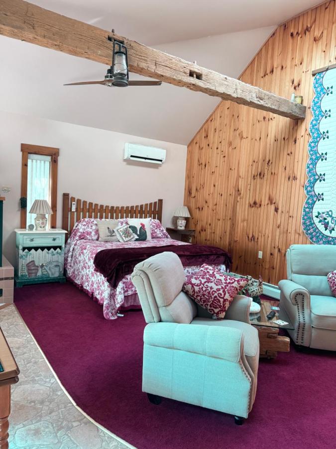  | HIllside Farm B & B