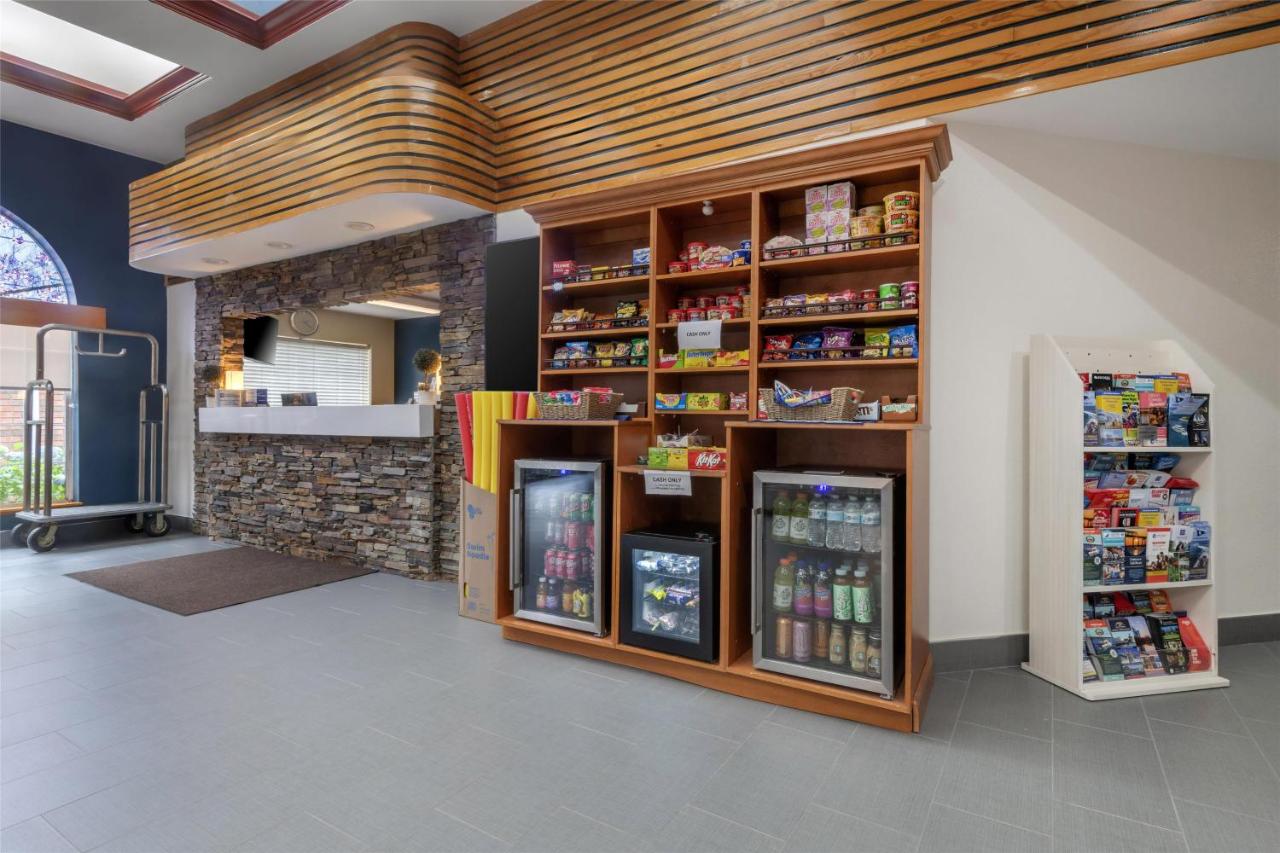 | Best Western West Greenwich Inn