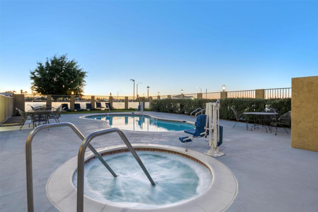 | Best Western Plus John Jay Inn & Suites