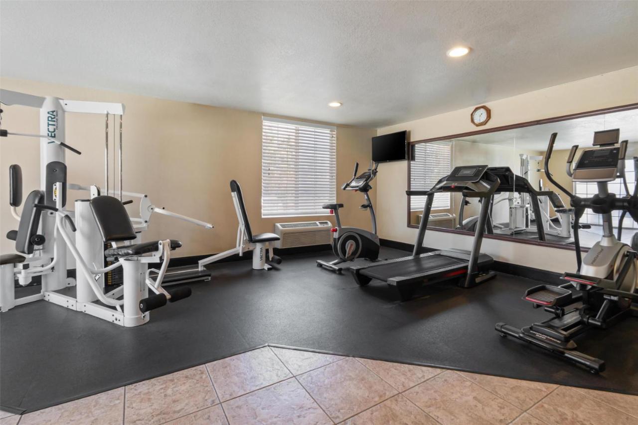 | Best Western Plus John Jay Inn & Suites
