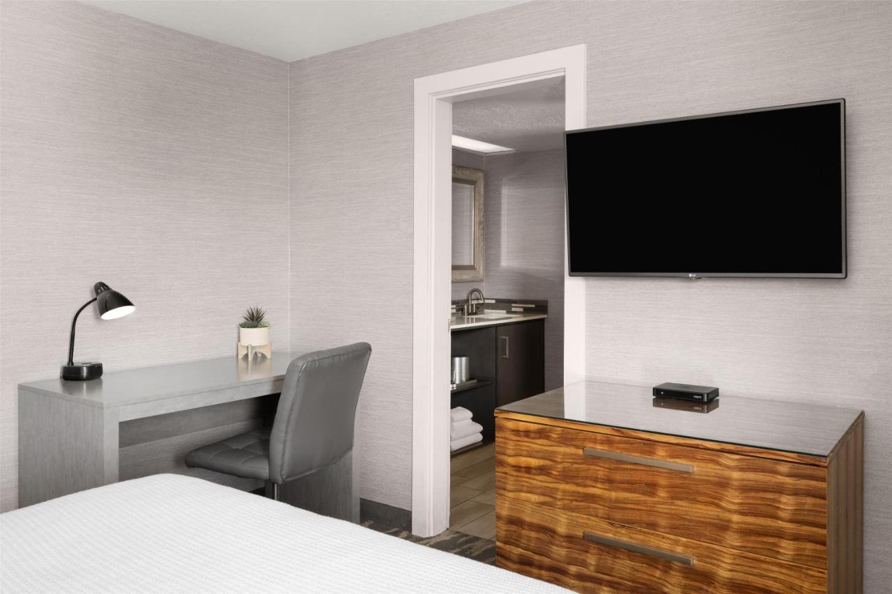 Two-Bedroom Queen Room at Aiden by Best Western St. George