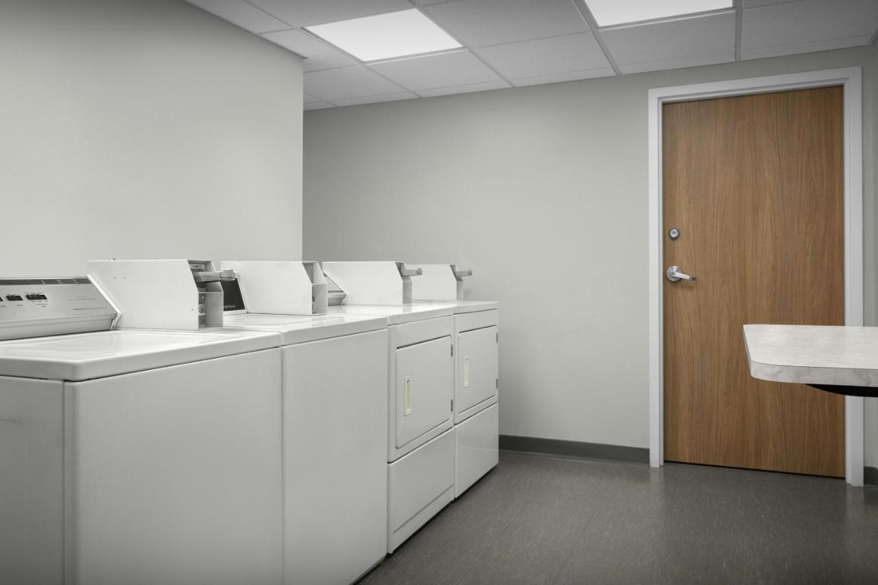 | Fairfield Inn & Suites by Marriott Sarasota Lakewood Ranch