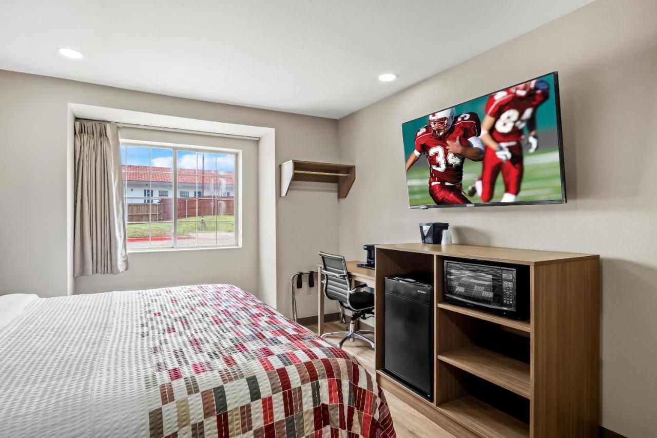 | Regency Inn & Suites DFW