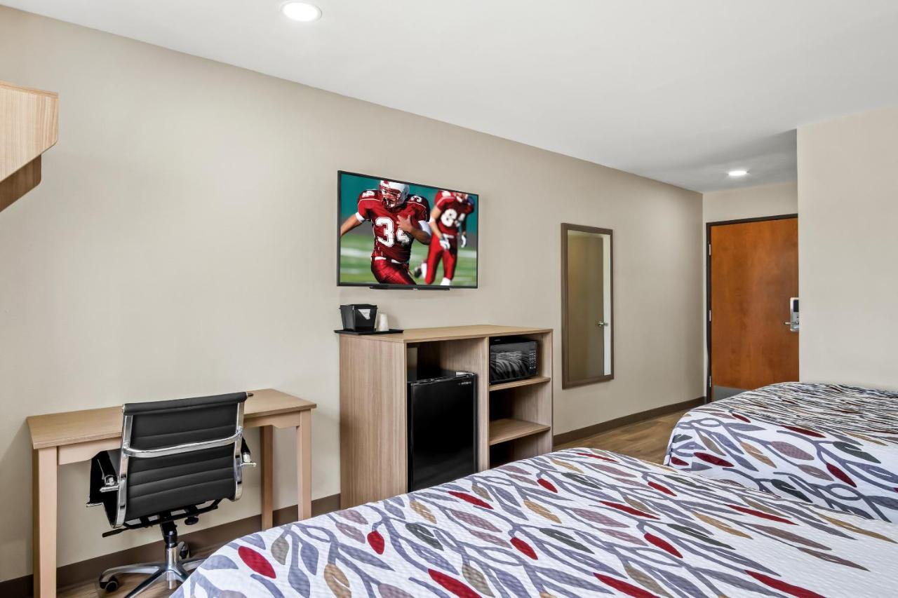 | Regency Inn & Suites DFW