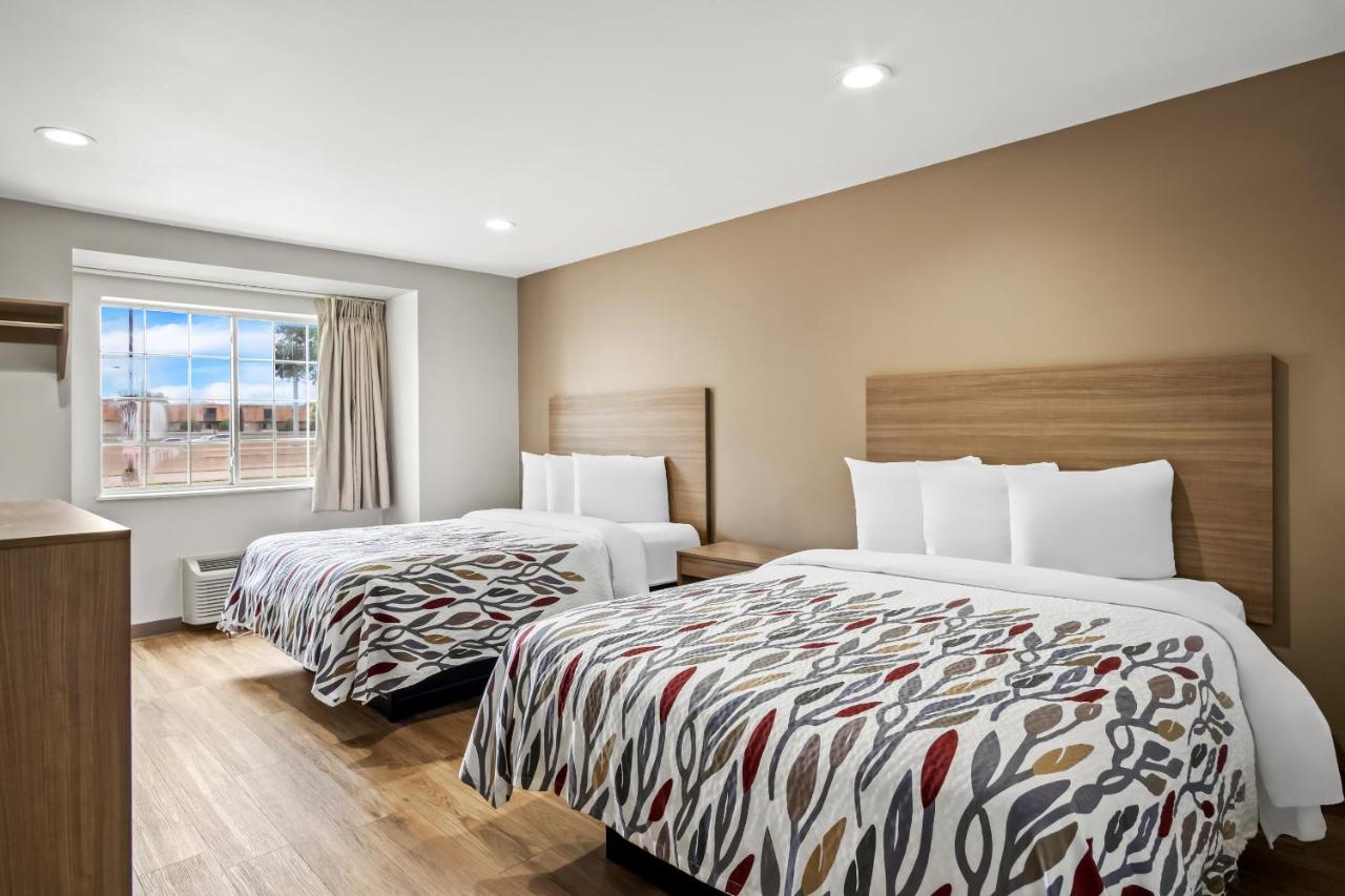 | Regency Inn & Suites DFW