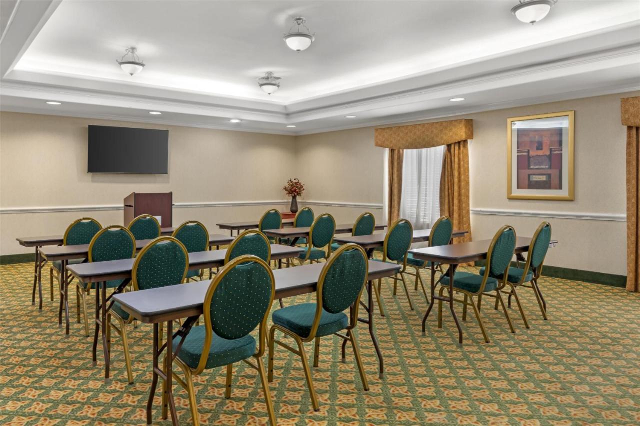  | Best Western Plus Waxahachie Inn & Suites