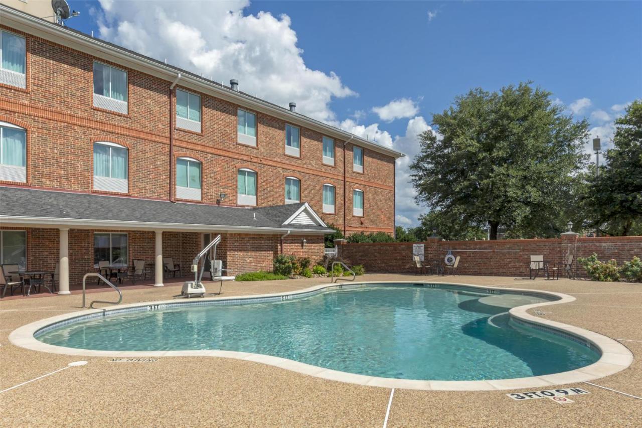  | Best Western Plus Waxahachie Inn & Suites