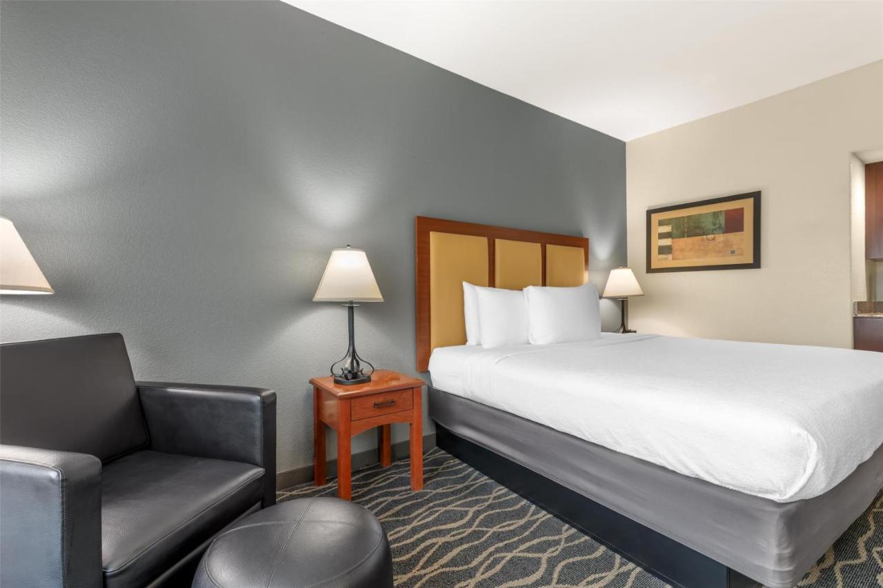  | Best Western Plus Waxahachie Inn & Suites