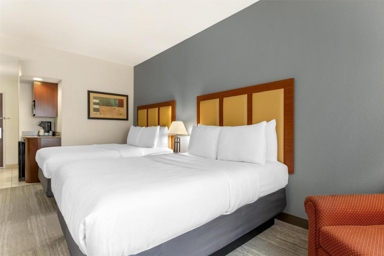  | Best Western Plus Waxahachie Inn & Suites