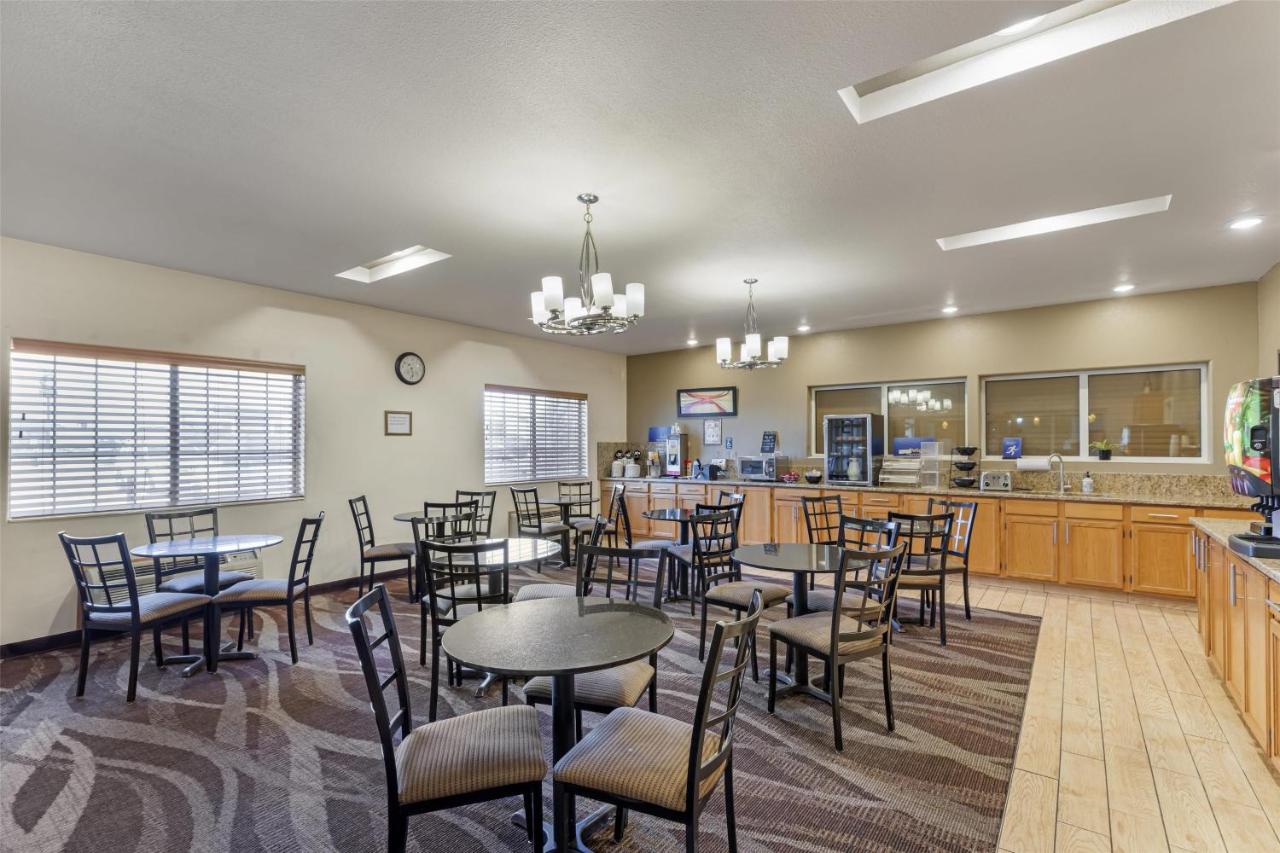  | Best Western Firestone Inn & Suites
