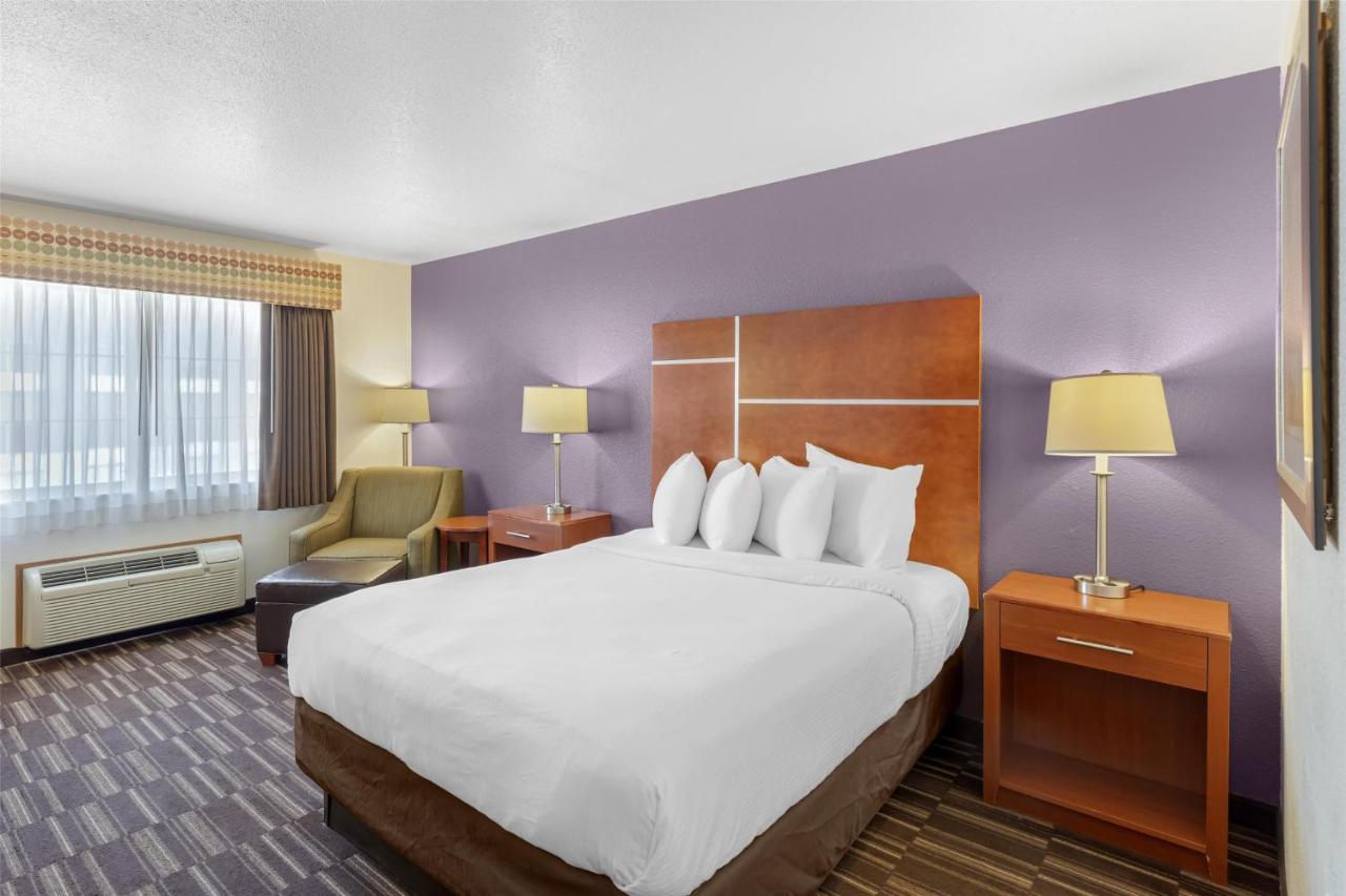  | Best Western Firestone Inn & Suites