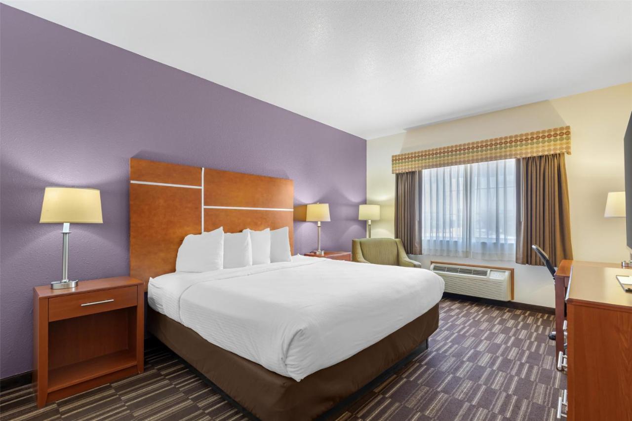  | Best Western Firestone Inn & Suites