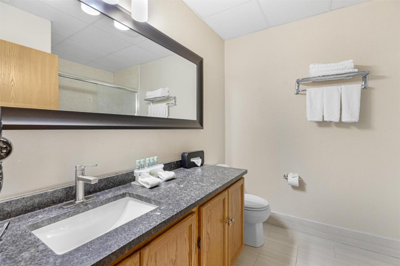  | Best Western Firestone Inn & Suites