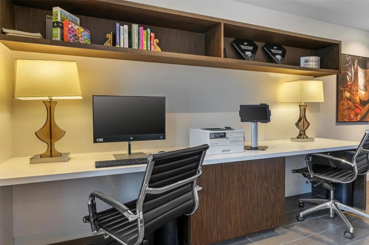 | Best Western Plus Stevenson Manor