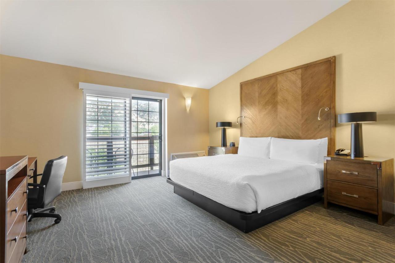 | Best Western Plus Stevenson Manor