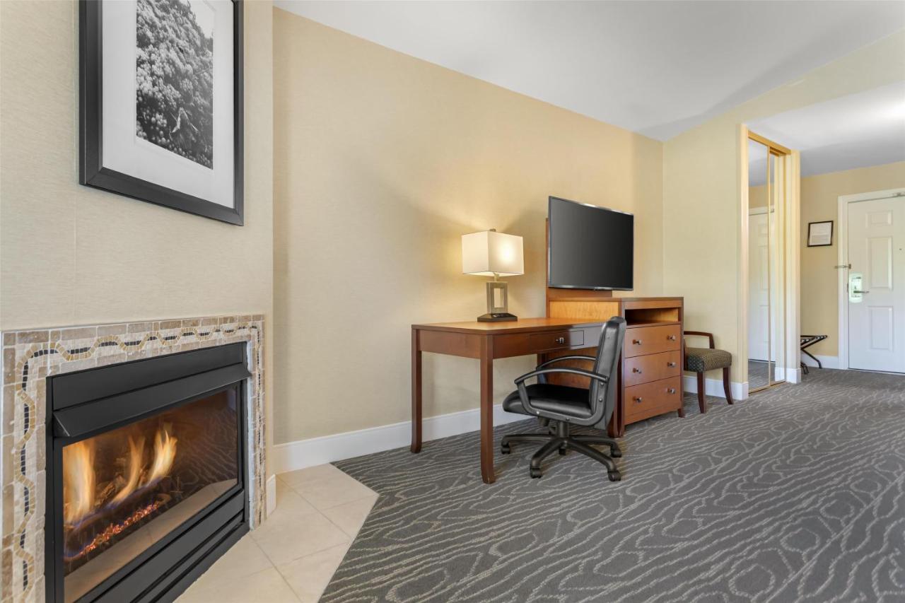 | Best Western Plus Stevenson Manor