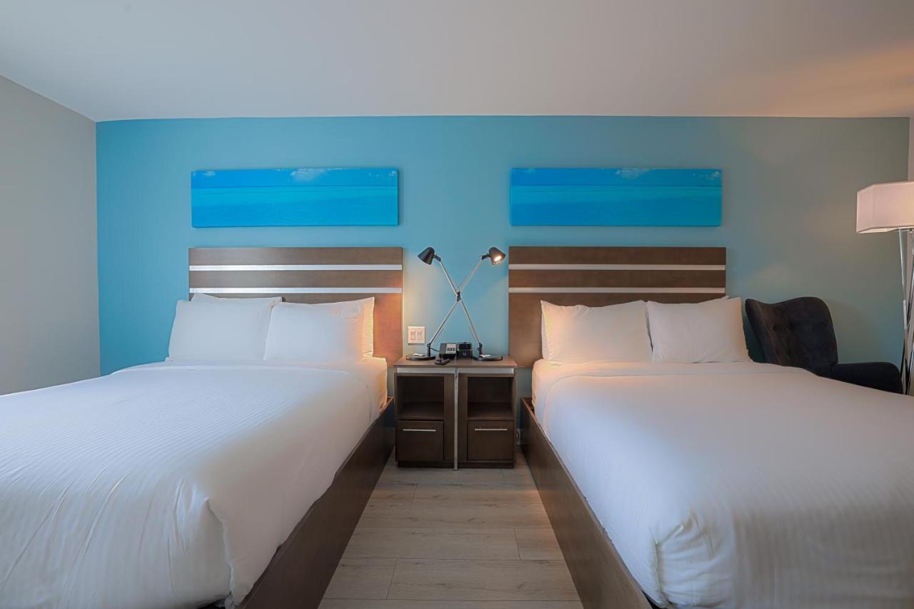 Standard Room, 2 Queen Beds, Non-Smoking at The Cove Hotel, Long Beach