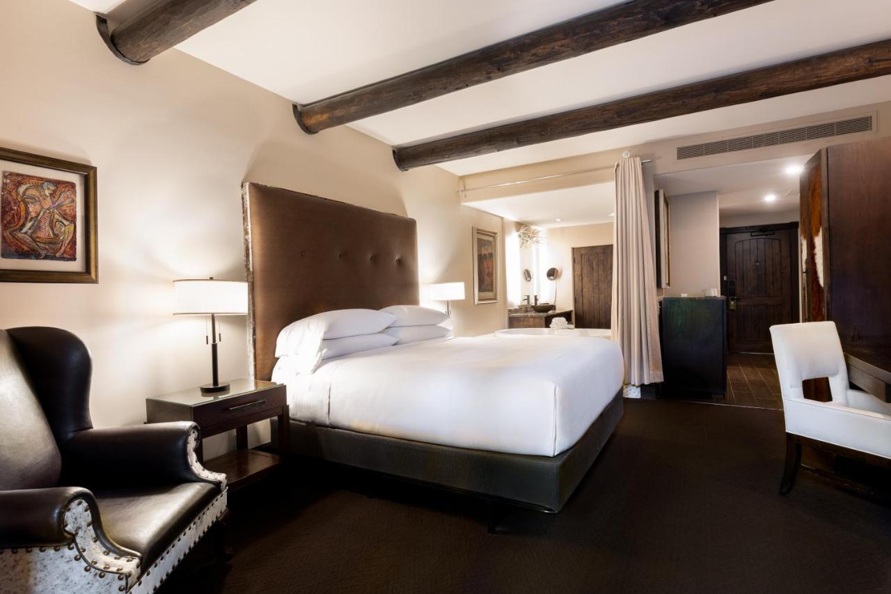 Standard King Room at El Monte Sagrado Living Resort & Spa