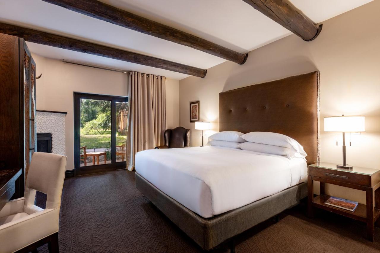 Standard King Room at El Monte Sagrado Living Resort & Spa