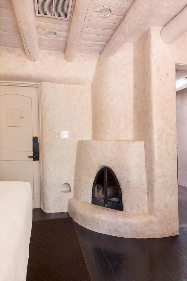 Deluxe Queen Room at El Monte Sagrado Living Resort & Spa