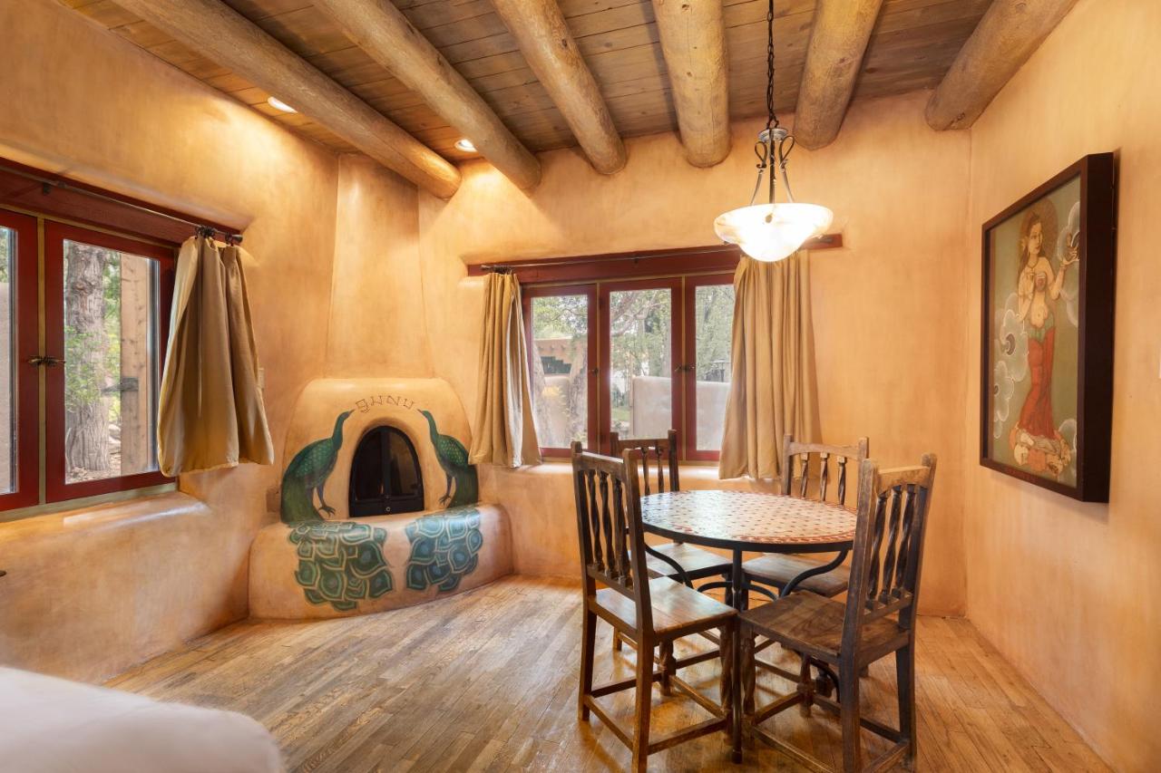 | El Monte Sagrado Living Resort & Spa