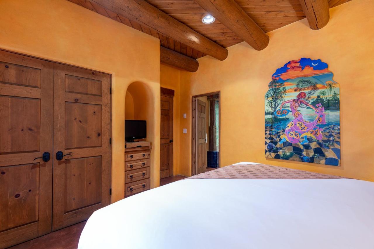 | El Monte Sagrado Living Resort & Spa