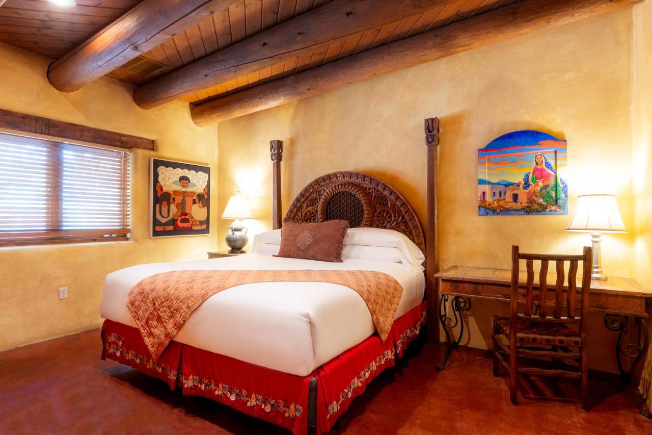 | El Monte Sagrado Living Resort & Spa