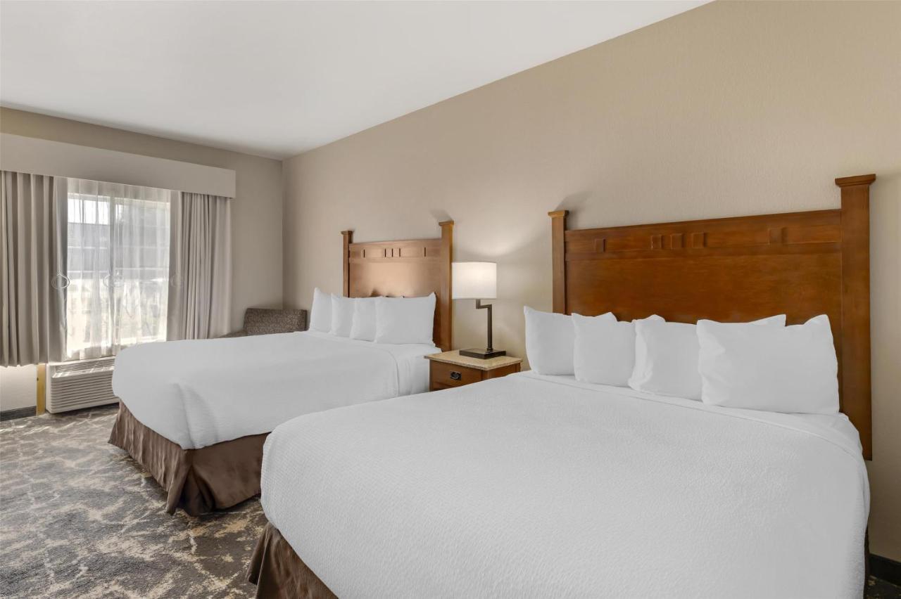  | Best Western Plus Riverfront Hotel and Suites