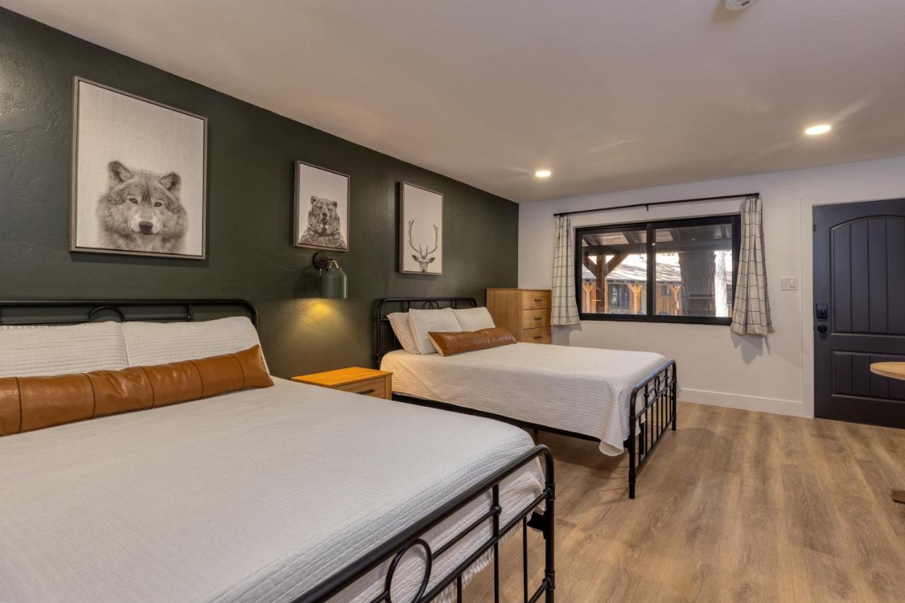 | TimberLodge Inn